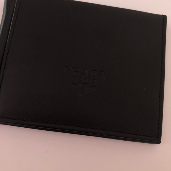 Prada card holder - Picture 3 of 8